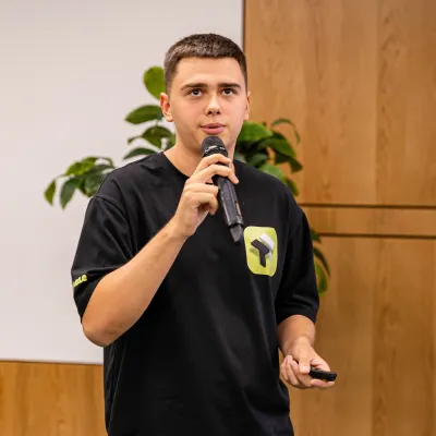 Dan Sukhov