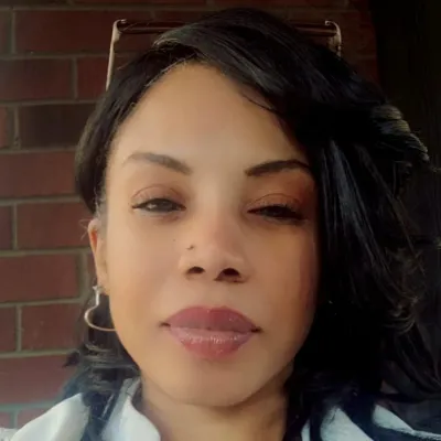 Denise Robinson